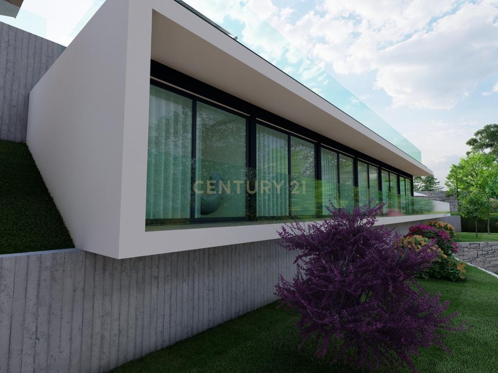 Luxuosa Moradia em Construção com Vista para o Rio e Montanha - Image 15
